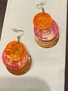Light weight dangle mother of pearl earrings in pink, orange & brown .